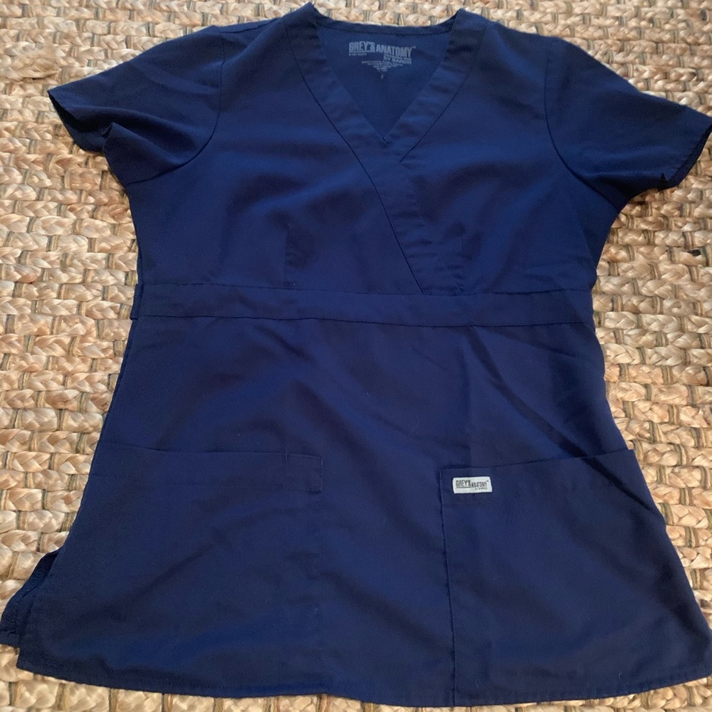 Grey’s Anatomy Scrub Top Navy!!!😊🙌